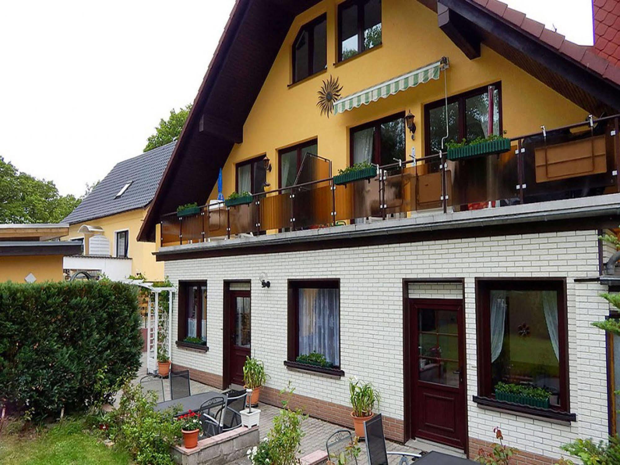 Ferienhus Baabe FeWo 01 Terrasse, Sauna- und Schwimmbadnutzung im AHOI Sellin Exterior foto